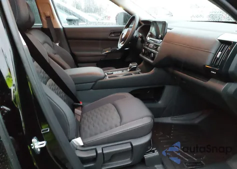 2025 Nissan Pathfinder S 4Wd z USA, uszkodzony, nr VIN 5N1DR3AC0SC312463